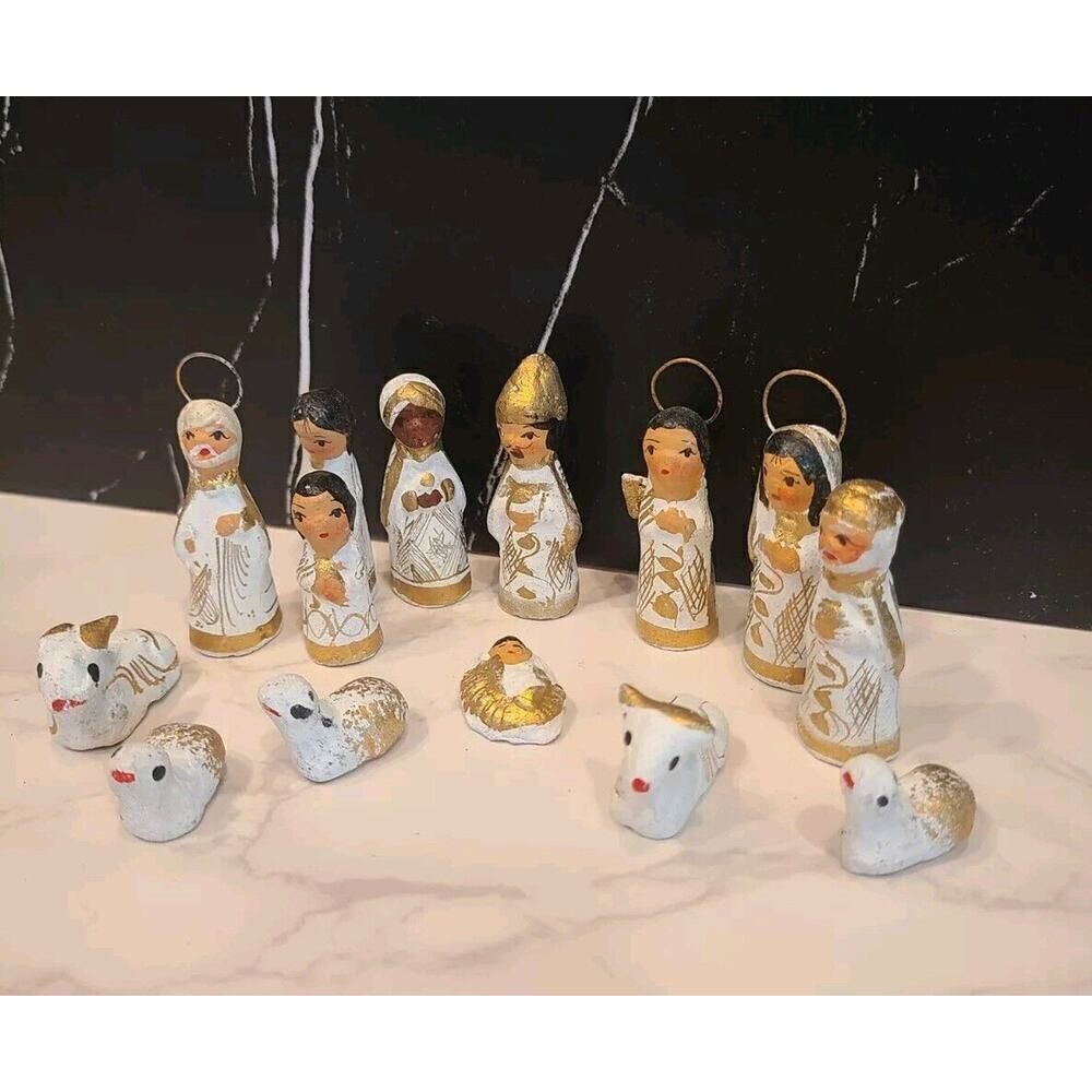 Mexican Folk Art Nativity 3.5" Hand Painted Tonala Gomd Metal Artwork 14 Pc